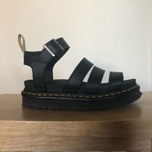 Dr. Martens VEGAN BLAIRE BLACK